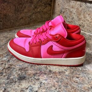 Air Jordan 1 Low SE Sneakers Pink Blast Size  7.5 FB9893-600